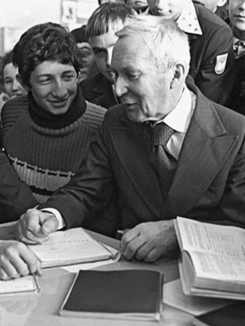 Semyon Yakubovich with
Kolmogorov